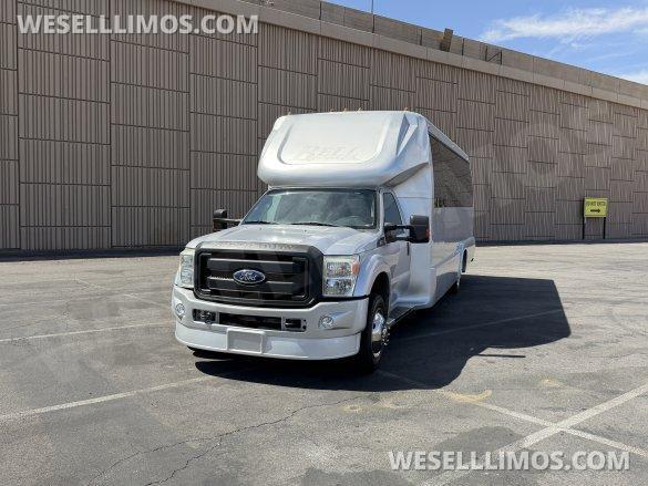 2016 Ford F-550 Executive Shuttle for Sale in Las Vegas, NV - Photo 3