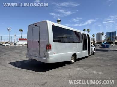 2016 Ford F-550 Executive Coach Builder 25 Passenger Gasoline Wheel Chair Accessible Shuttle - Executive Shuttle for Sale in Las Vegas, NV - Photo 9