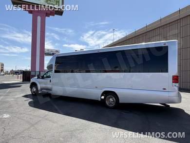 2016 Ford F-550 Executive Coach Builder 25 Passenger Gasoline Wheel Chair Accessible Shuttle - Executive Shuttle for Sale in Las Vegas, NV - Photo 16