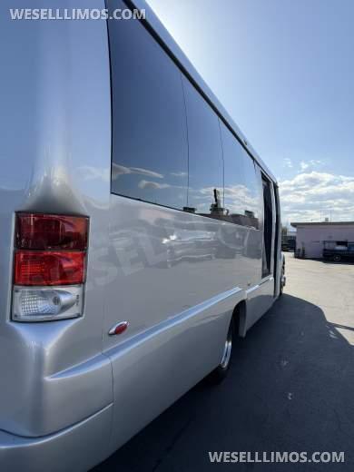 2016 Ford F-550 Executive Coach Builder 25 Passenger Gasoline Wheel Chair Accessible Shuttle - Executive Shuttle for Sale in Las Vegas, NV - Photo 23