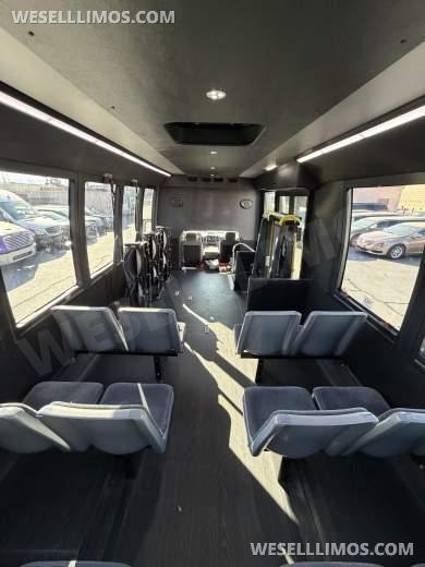 2016 Ford F-550 Executive Coach Builder 25 Passenger Gasoline Wheel Chair Accessible Shuttle - Executive Shuttle for Sale in Las Vegas, NV - Photo 31