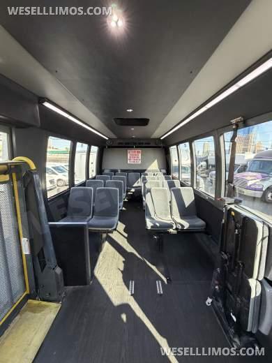 2016 Ford F-550 Executive Coach Builder 25 Passenger Gasoline Wheel Chair Accessible Shuttle - Executive Shuttle for Sale in Las Vegas, NV - Photo 35