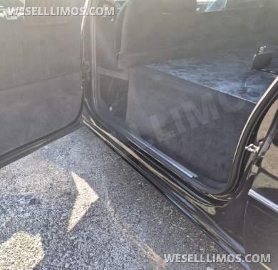 2006 Eureka Cadillac DTS Funeral - Funeral for Sale in Chicago, IL - Photo 11