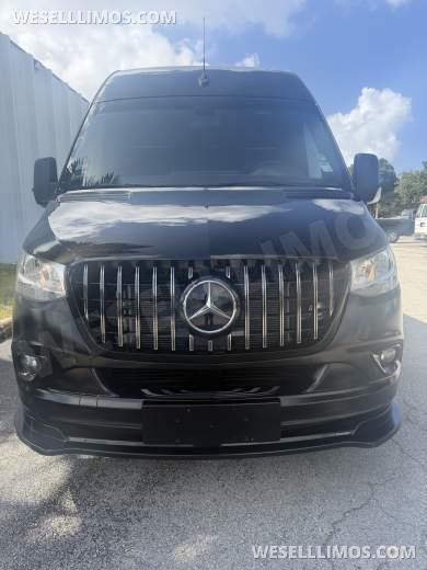 2019 Executive Coach Builders Mercedes-Benz Sprinter 3500 Shuttle Sprinter - Sprinter for Sale in Delray Beach, FL - Photo 8