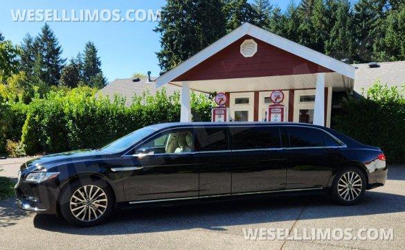 2017 Lincoln Continental Limousine for Sale in Lacey, WA - Main Photo