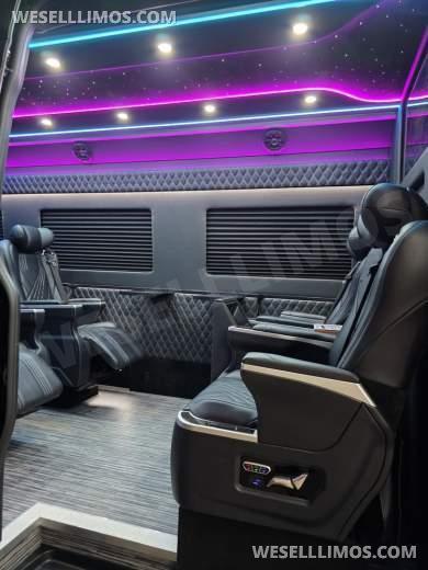 2026 Global Motor Coach Mercedes-Benz CEO-JET Sprinter 3500 Sprinter - Sprinter for Sale in Erie, PA - Photo 7