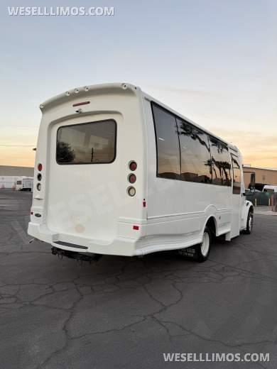 2018 Freightliner S2C Turtle Top (23 + Driver + CO-Driver) Executive Shuttle Bus - Executive Shuttle for Sale in Las Vegas, NV - Photo 6