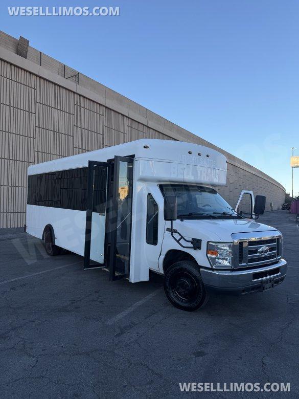 2017 Ford E-450 Executive Shuttle for Sale in Las Vegas, NV - Photo 3