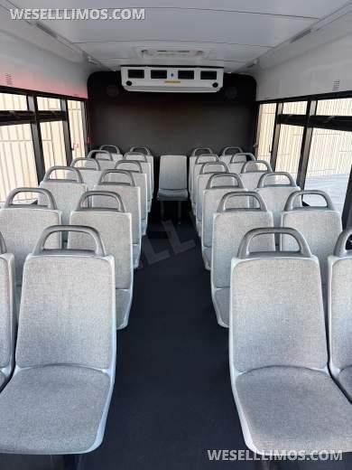 2017 Ford E-450 Winnebago Coach Builder 25 Passenger Gasoline Shuttle Bus - Executive Shuttle for Sale in Las Vegas, NV - Photo 11