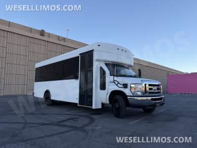 2017 Ford E-450 Winnebago Coach Builder 25 Passenger Gasoline Shuttle Bus - Executive Shuttle for Sale in Las Vegas, NV - Photo 21