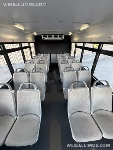 2017 Ford E-450 Winnebago Coach Builder 25 Passenger Gasoline Shuttle Bus - Executive Shuttle for Sale in Las Vegas, NV - Photo 24