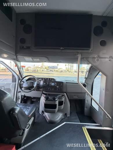 2017 Ford E-450 Winnebago Coach Builder 25 Passenger Gasoline Shuttle Bus - Executive Shuttle for Sale in Las Vegas, NV - Photo 27