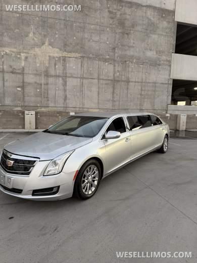 2017 Cadillac XTS Royal Coach Builder 6 Passenger Limousine - Limousine for Sale in Las Vegas, NV - Photo 4