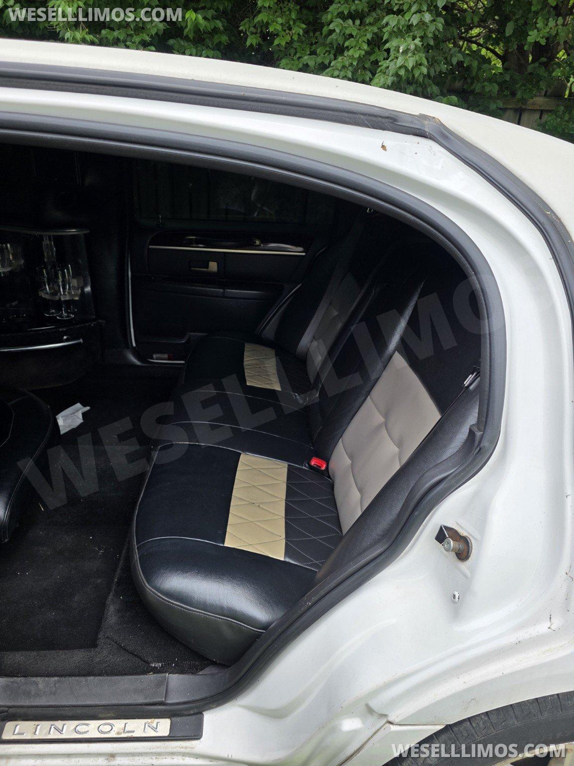 Limousine for Sale in Fort Wayne, IN - Photo 3
