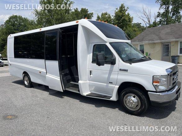 2019 Ford E 450 Limo Bus for Sale in Pasadena, MD - Main Photo