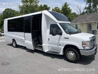 2019 Grech/2023 LGE Ford E 450 Limo Bus - Limo Bus for Sale in Pasadena, MD - Photo 1