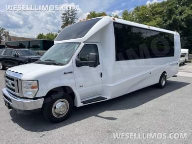 2019 Grech/2023 LGE Ford E 450 Limo Bus - Limo Bus for Sale in Pasadena, MD - Photo 2
