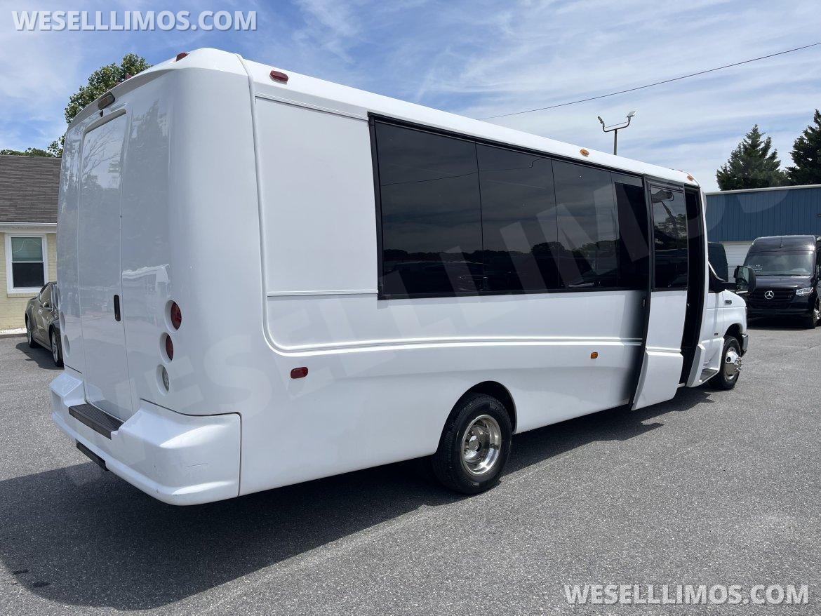 Limo Bus for Sale in Pasadena, MD - Photo 4