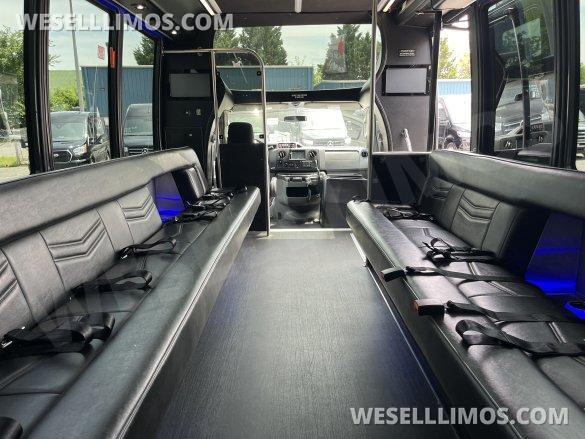 2019 Ford E 450 Limo Bus for Sale in Pasadena, MD - Main Photo
