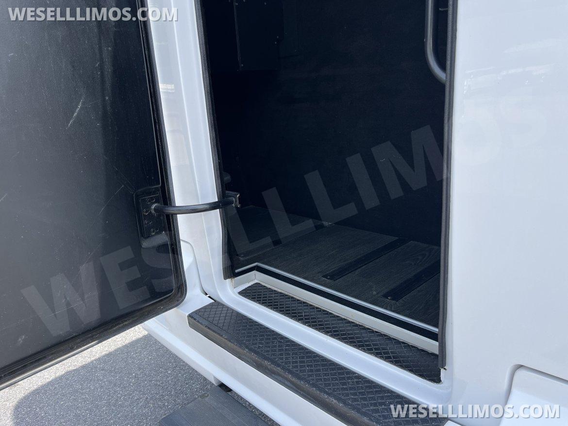 Limo Bus for Sale in Pasadena, MD - Photo 14