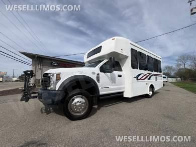 2018 Ford F450 Shuttle Bus - Shuttle Bus for Sale in Fraser, MI - Photo 1