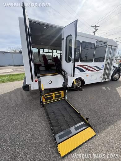 2018 Ford F450 Shuttle Bus - Shuttle Bus for Sale in Fraser, MI - Photo 6