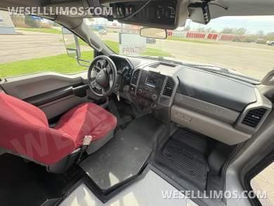 2018 Ford F450 Shuttle Bus - Shuttle Bus for Sale in Fraser, MI - Photo 10