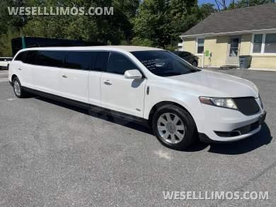 2013 Royal Lincoln MKT Limousine - Limousine for Sale in Pasadena, MD - Photo 1