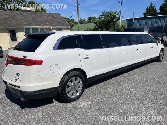2013 Lincoln MKT Limousine for Sale in Pasadena, MD - Photo 2