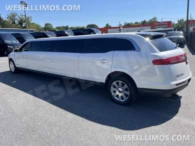 2013 Royal Lincoln MKT Limousine - Limousine for Sale in Pasadena, MD - Photo 4