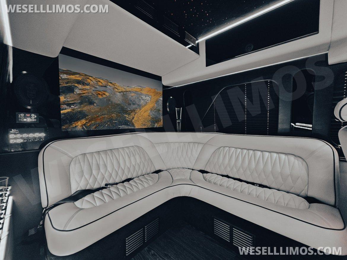 Sprinter for Sale in Palm Beach, FL - Photo 9