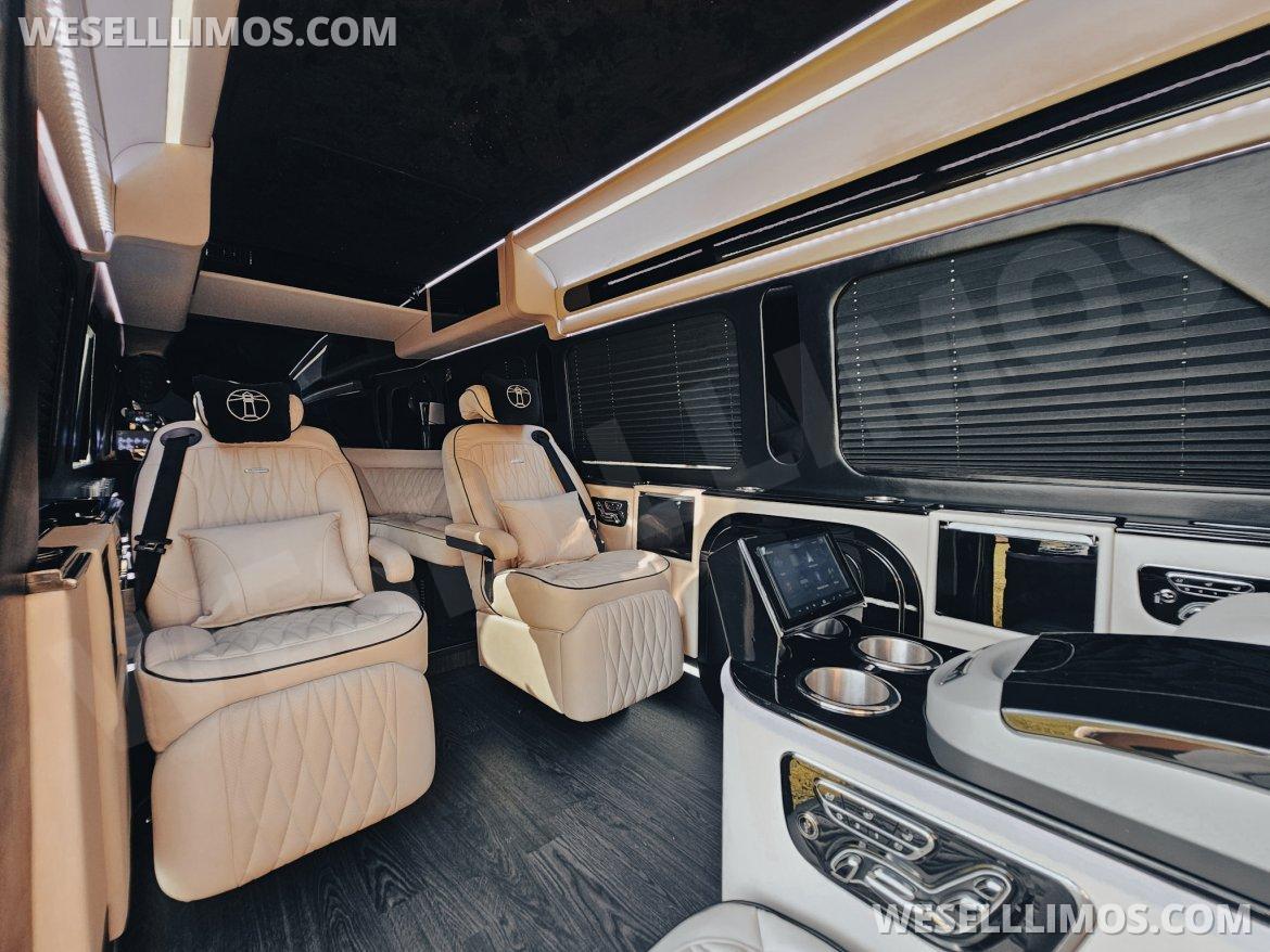 Sprinter for Sale in Palm Beach, FL - Photo 17