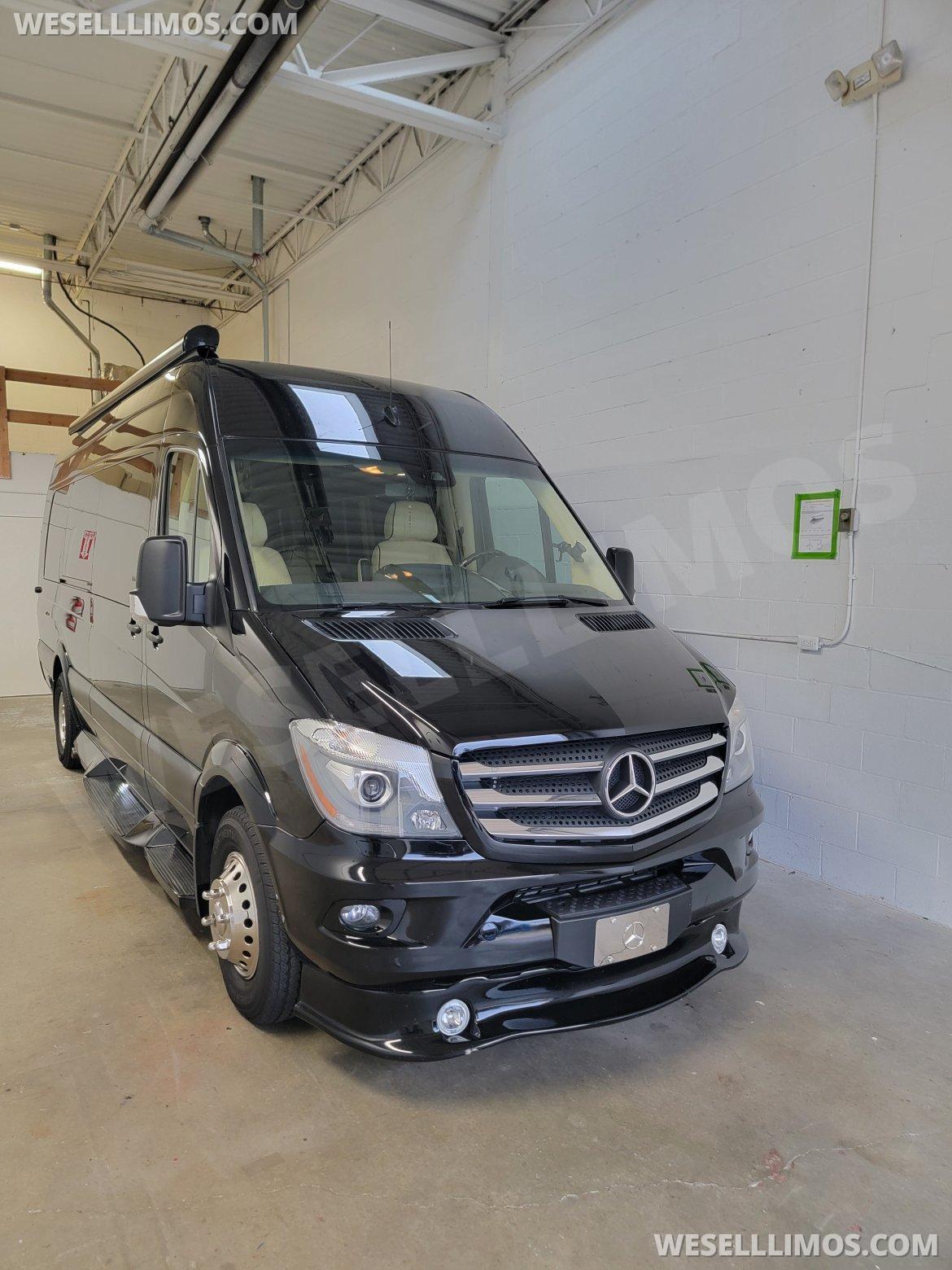 CEO SUV Mobile Office for Sale in Washington Township, MI - Main Photo