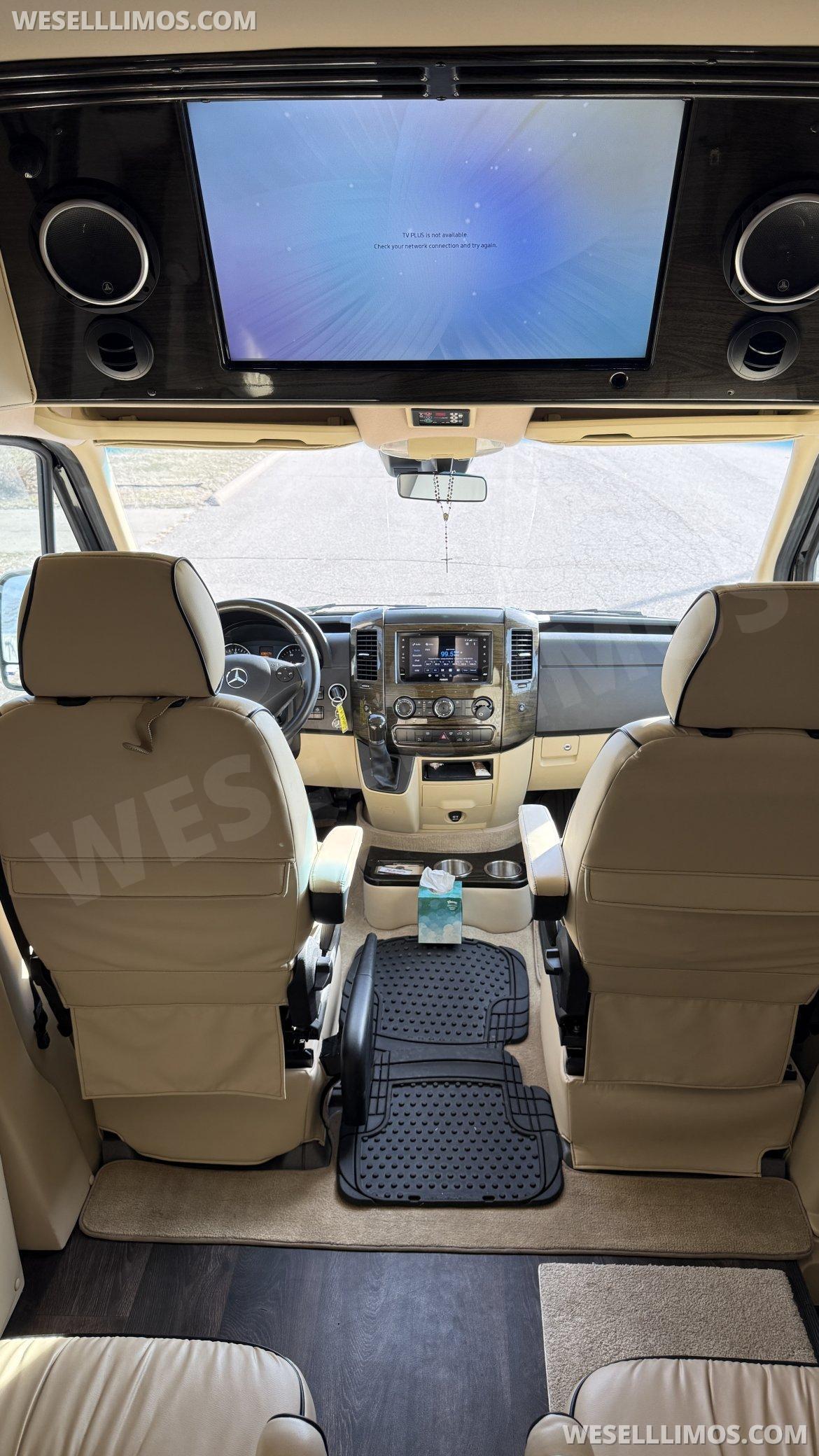 CEO SUV Mobile Office for Sale in Washington Township, MI - Photo 4
