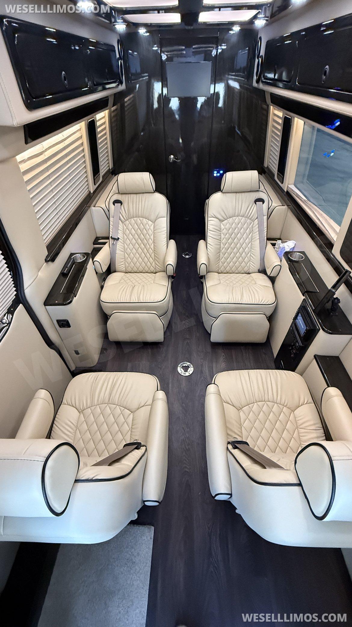 CEO SUV Mobile Office for Sale in Washington Township, MI - Photo 7
