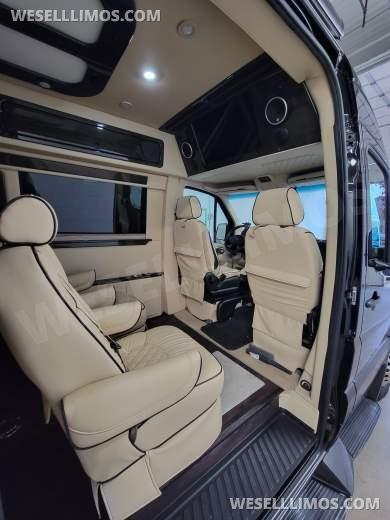 2017 Mercedes Benz Sprinter 3500 Signature Line CEO SUV Mobile Offic... - CEO SUV Mobile Office for Sale in Washington Township, MI - Photo 13