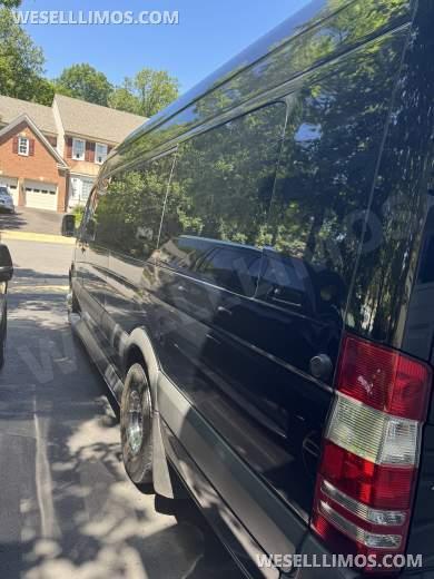 2016 Executive Coach Builders Mercedes Sprinter 3500 Sprinter - Sprinter for Sale in Springfield, VA - Photo 13