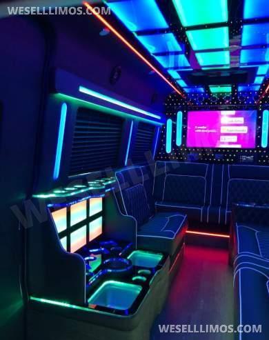 2021 Mercedes Sprinter Sprinter - Sprinter for Sale in Yonkers, NY - Photo 6