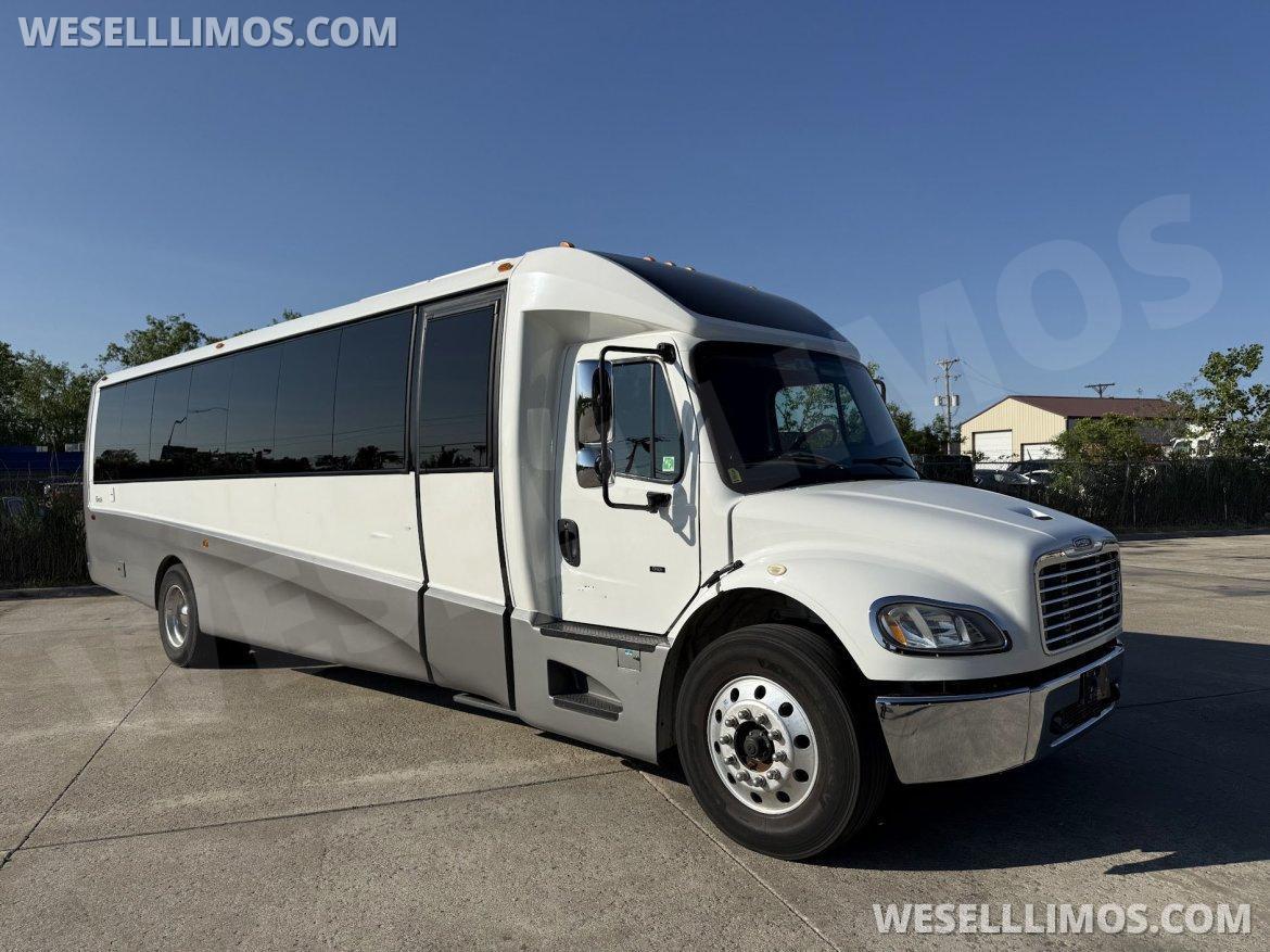Executive Shuttle for Sale in Troy, MI - Main Photo