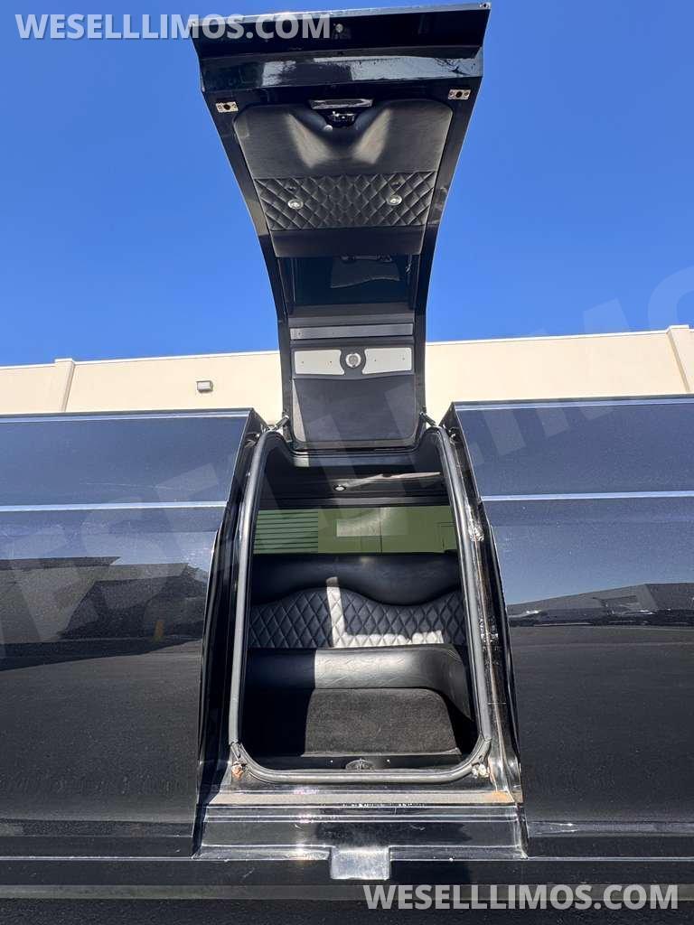 Limousine for Sale in Anaheim, CA - Photo 7