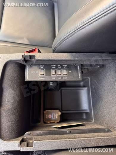 2014 SPV Conversions Chrysler 300 Limousine - Limousine for Sale in Anaheim, CA - Photo 25