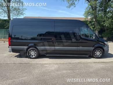 2021 WestWind Coach Works Me/Be Sprinter Sprinter - Sprinter for Sale in Baldwin, NY - Photo 10