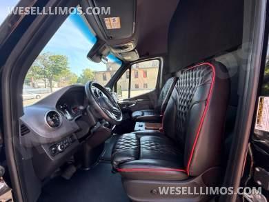 2021 WestWind Coach Works Me/Be Sprinter Sprinter - Sprinter for Sale in Baldwin, NY - Photo 16