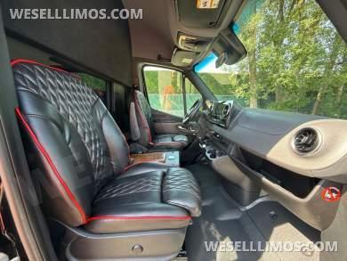 2021 WestWind Coach Works Me/Be Sprinter Sprinter - Sprinter for Sale in Baldwin, NY - Photo 21