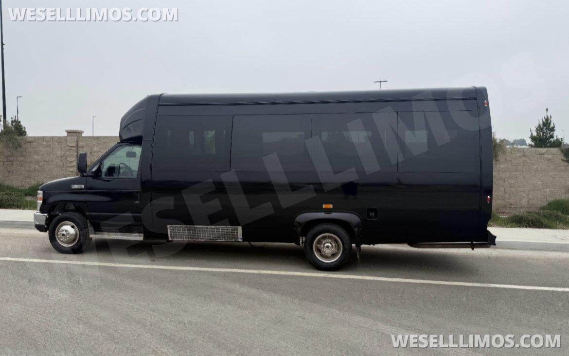 Limo Bus for Sale in Orlando, FL - Photo 6