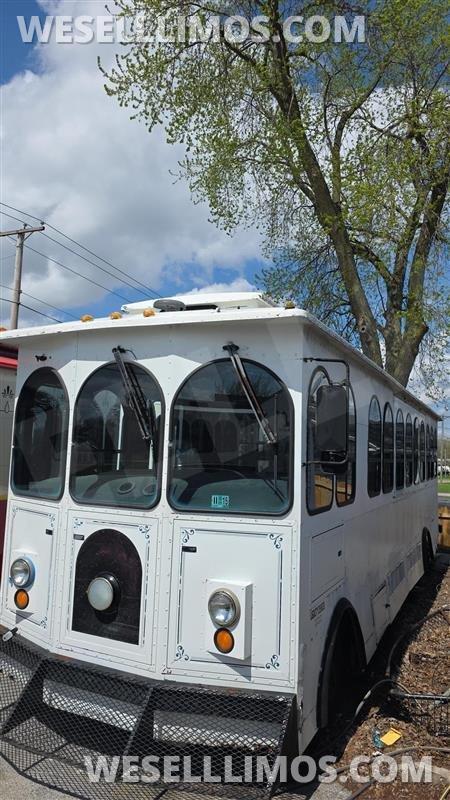Trolley for Sale in Fort Wayne, IN - Photo 2