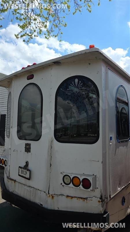 1999 Ford Trolley Trolley for Sale in Fort Wayne, IN - Photo 3