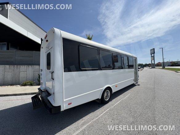 2015 Ford 28 Pass MVP Shuttle Bus for Sale in Springfield, MO - Photo 3