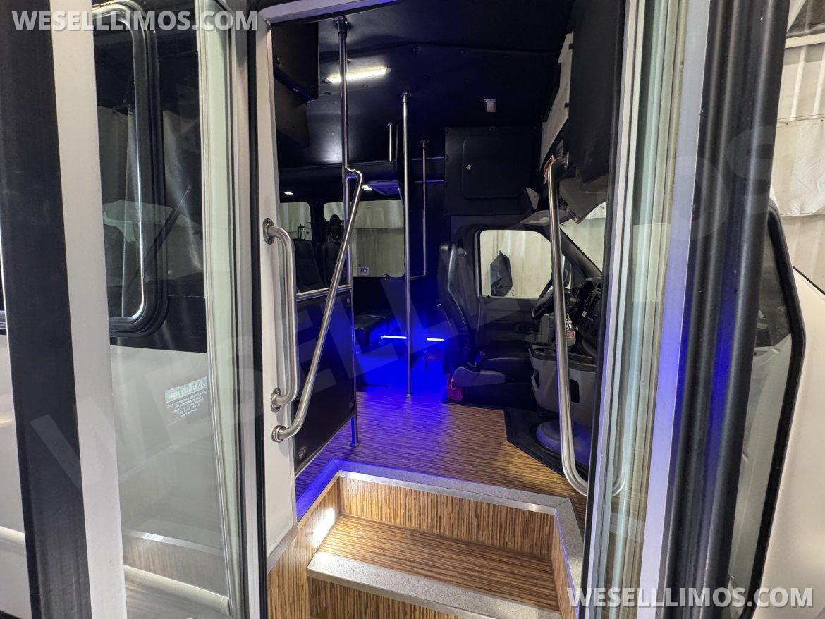 Shuttle Bus for Sale in Springfield, MO - Photo 10