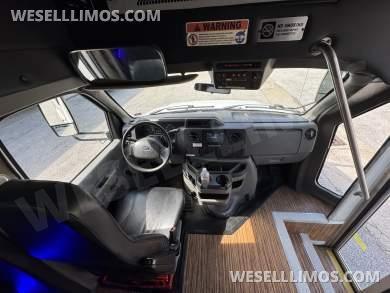 2015 Starcraft Ford 28 Pass MVP Shuttle Bus - Shuttle Bus for Sale in Springfield, MO - Photo 18